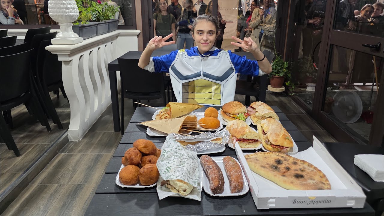 CHIARA MANGIATUTTO AL Santuzzi Street Food