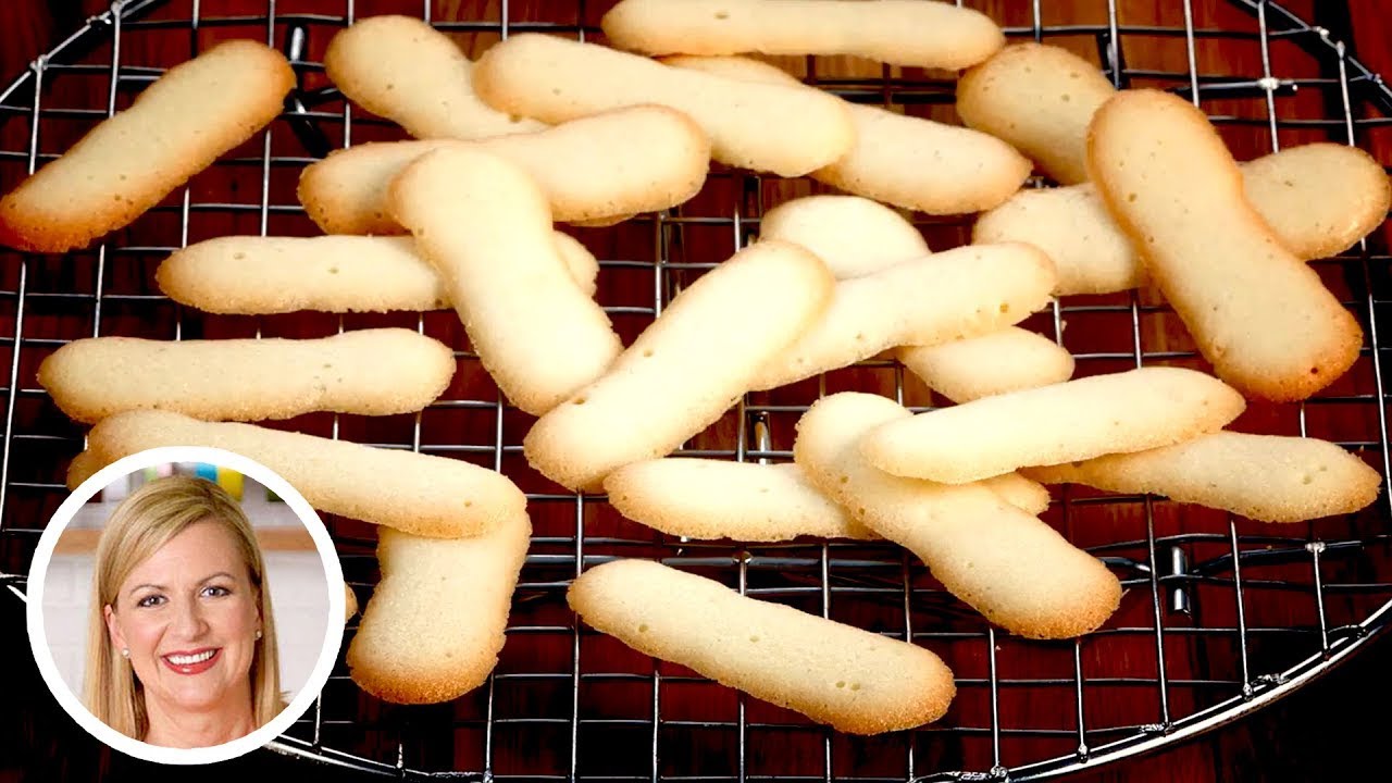 Professional Baker Teaches You How To Make LANGUES DE CHAT COOKIES!