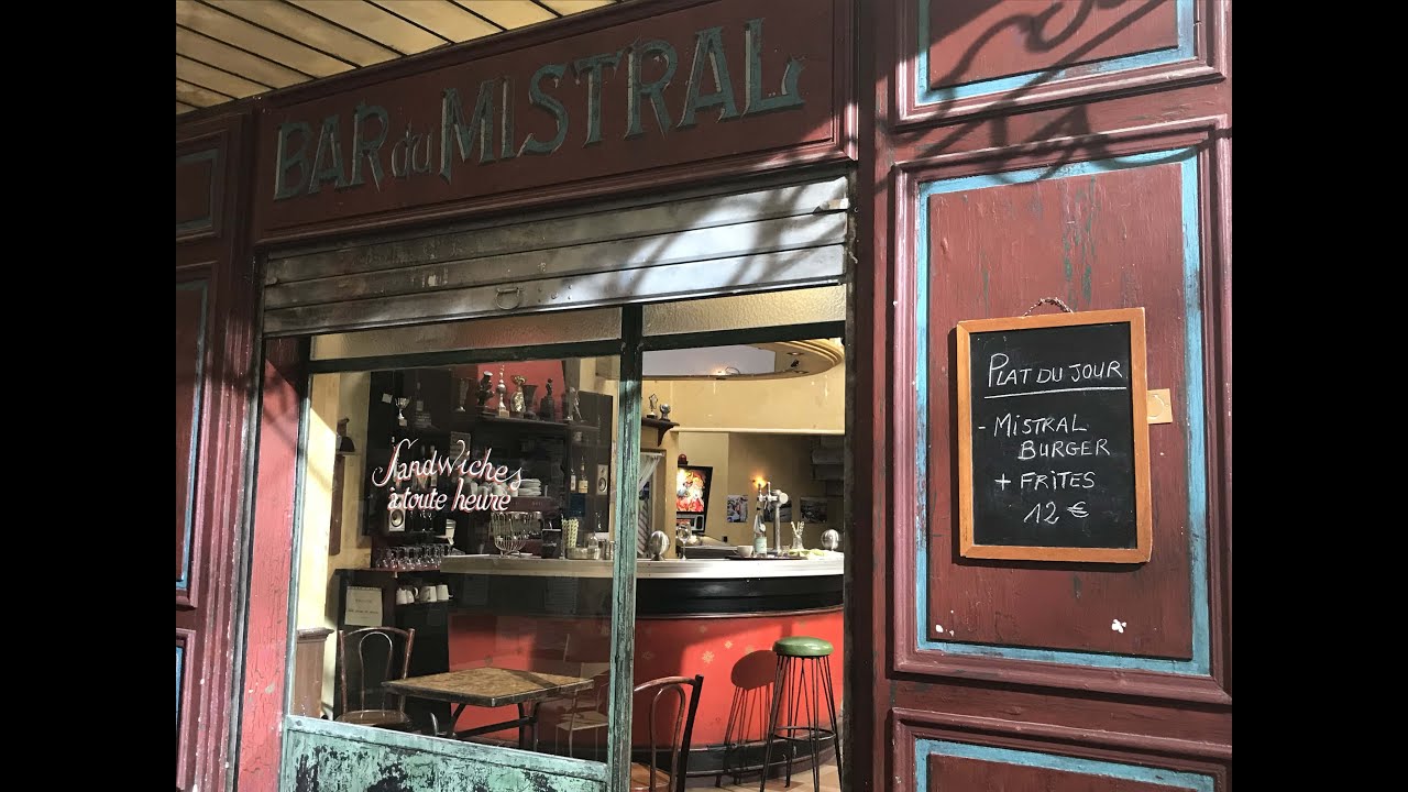 Visite des studios de Plus Belle La Vie à Marseille