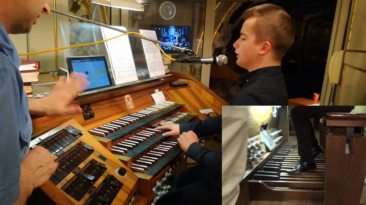 Wesel się Kr&oacute;lowo miła - Na Zakończenie Apelu Jasnog&oacute;rskiego - Hubert Trojanek