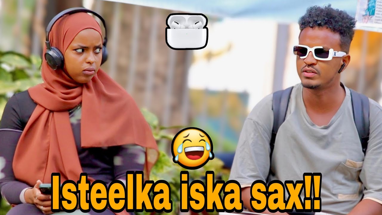 Tilifoon Qof Kuhadlayo Ayaa isaga Dhigay Kadibna Waa Kudhaga Hadlay 5| Very Funny Public Prank |