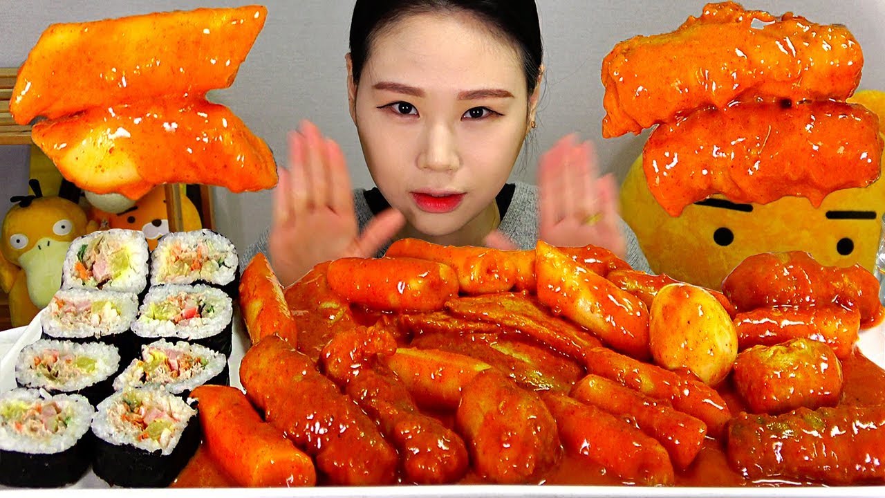 바로그집 떡볶이 김밥 Spicy stir fried rice cakes, Dried seaweed rolls 먹방 Mukbang Eating Sound