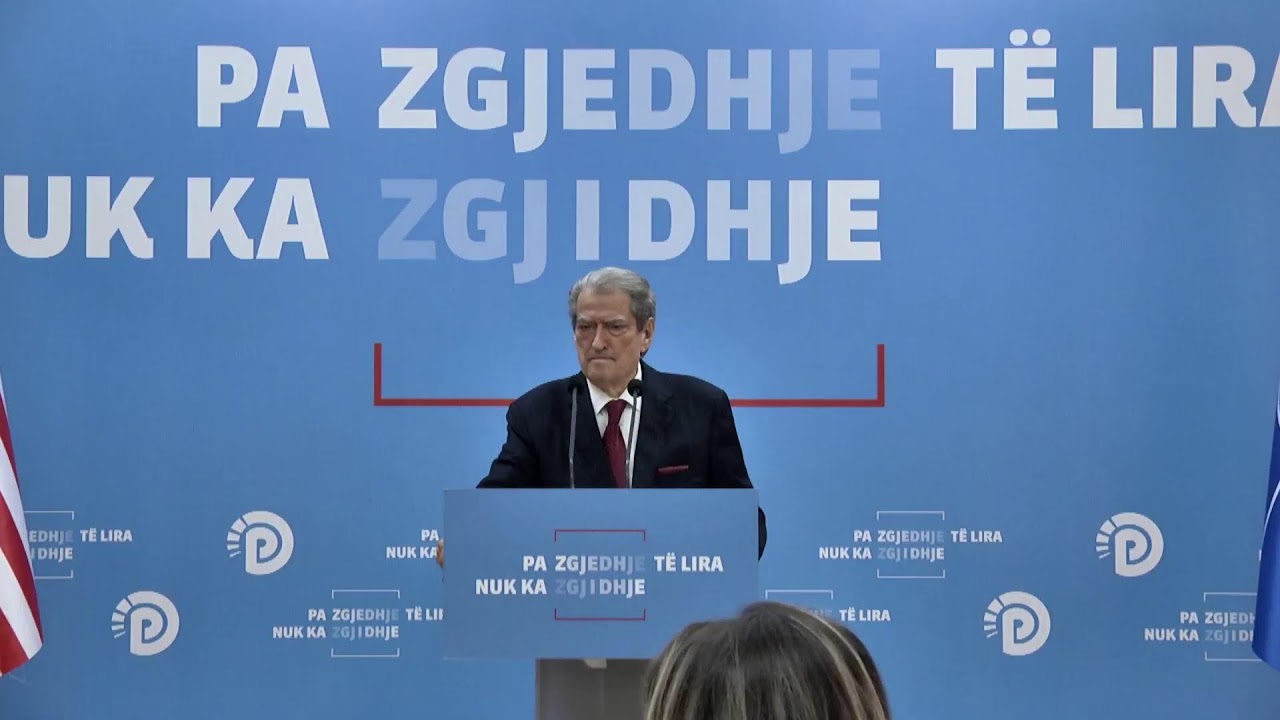 Kryetari i PD, Prof. Dr. Sali Berisha konferencë me gazetarët salla 