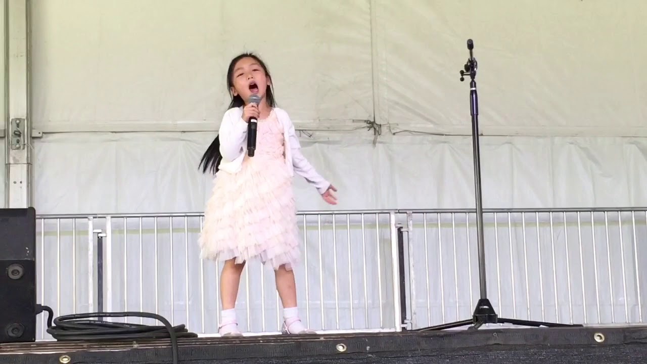 #MaleaEmma (6 years old) singing And I Am Telling You I’m Not Going by Jennifer Holliday