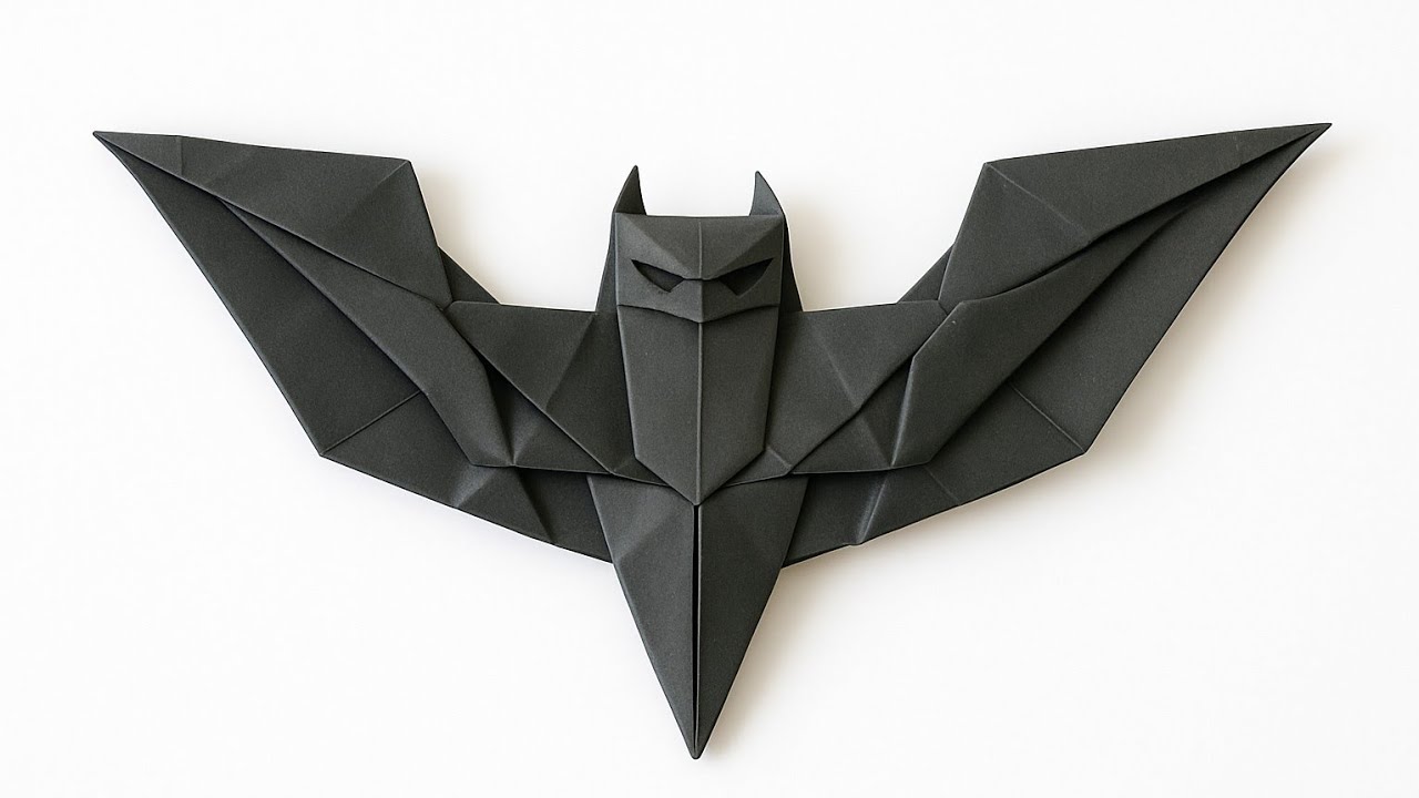 Origami: Batman Batarang ( designed by Jeremy Shafer )