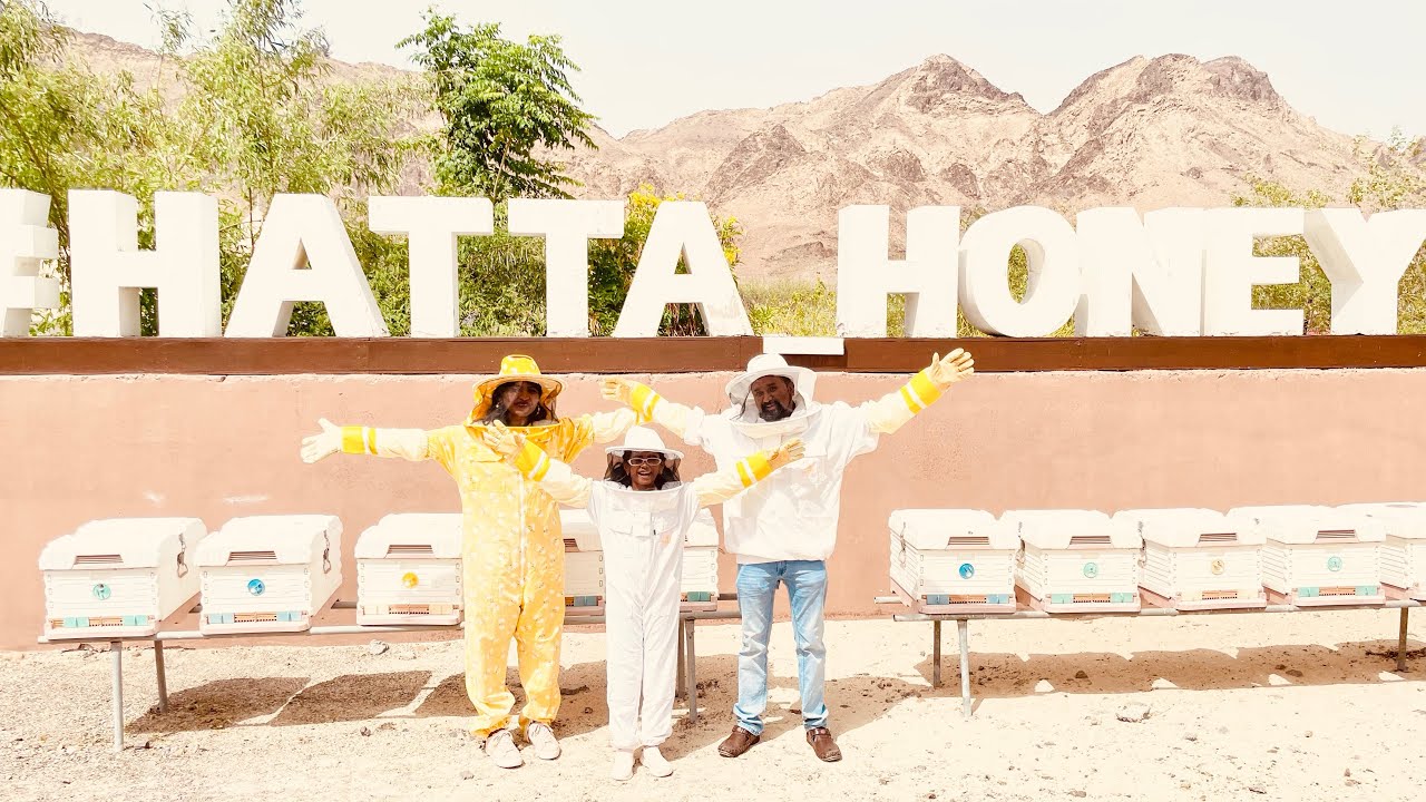 HATTA HONEY BEE GARDEN & DISCOVERY CENTRE 🐝🍯 / DONNED IN A BEE SUIT AND GET CLOSE TO HIVES