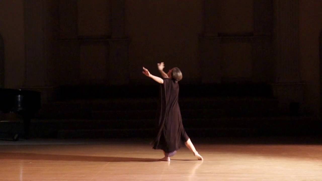 Isadora Duncan's CROSSING c.1923 performed by Catherine Gallant of Dances by Isadora
