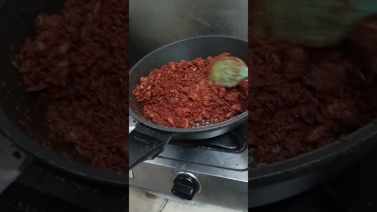 রসুন, সুটকি চিংরি দিয়ে বালাচো, সুস্বাদু সাইড ডিশ। Garlic & Sutki & Kuchi shrimp balacho, side dish.