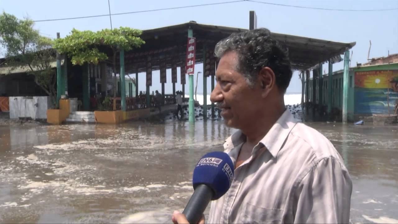 Así se vió el oleaje alto en El Majahual @KrissRecinosTCS