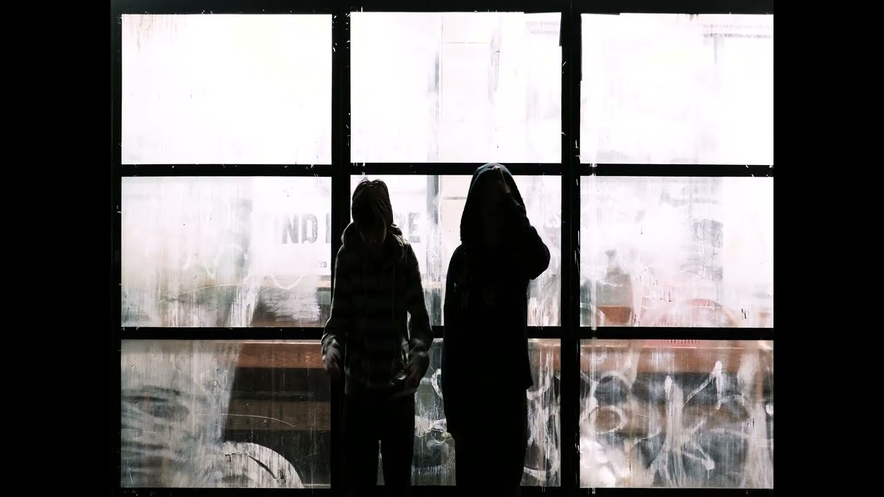 akkiro, crusey - new life (Official Music Video)