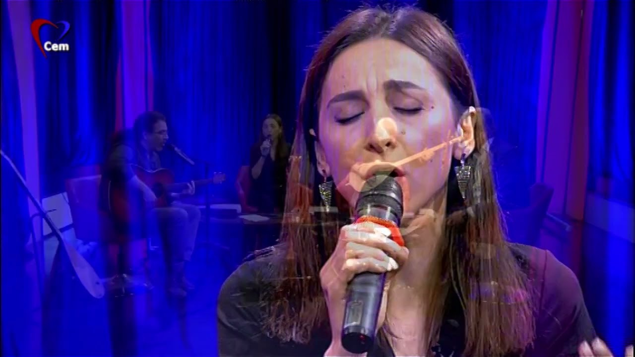 Ebru Koşar - G&uuml;le Yel Değdi