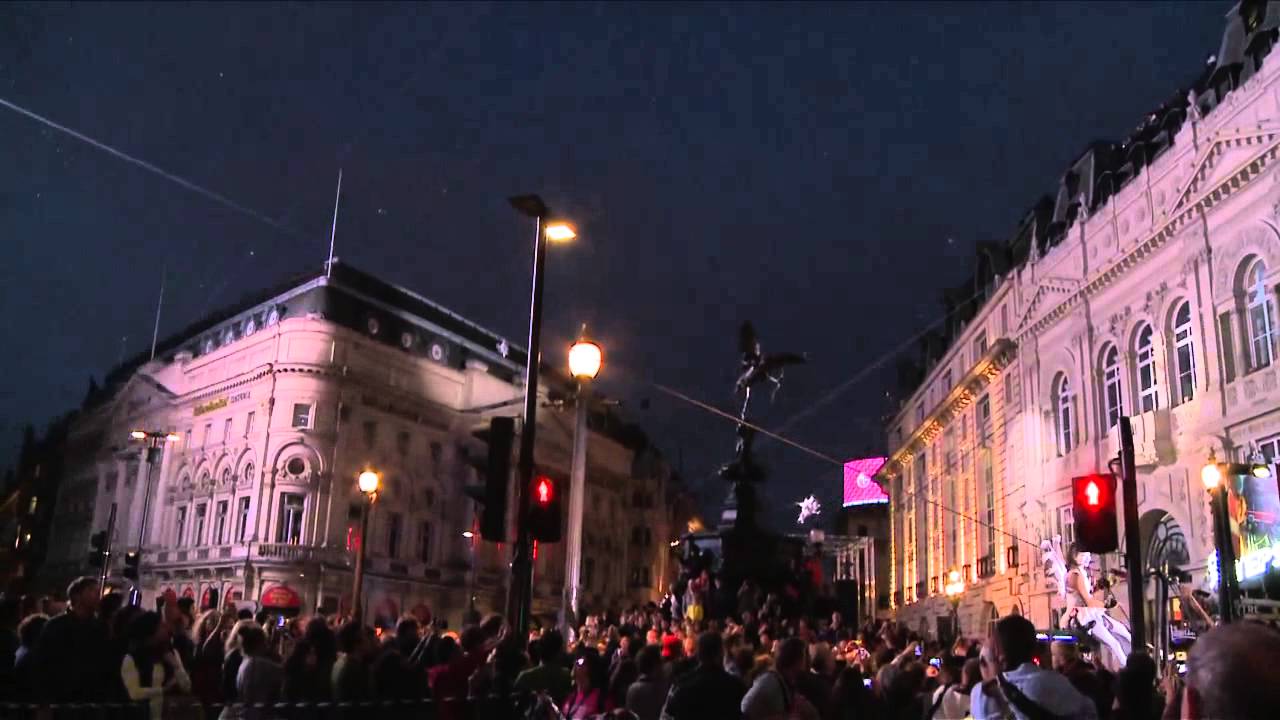 Place des Anges - Piccadilly Circus Circus (Sept. 2013)