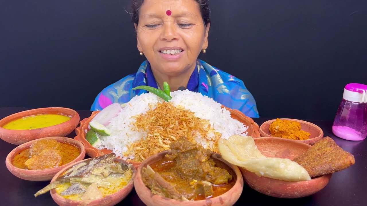 BIGBITES, EATING RICE WITH SPICY 🔥🔥 MUTTON KOSHA, MURGI BATA,SUKTO,LUCHI ,ALUR DOM,FISH FRY।।