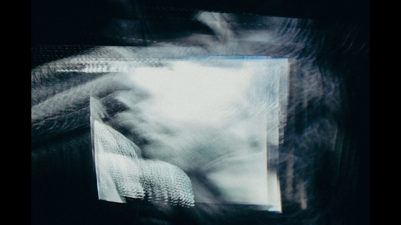static dress (live @ thereislight)