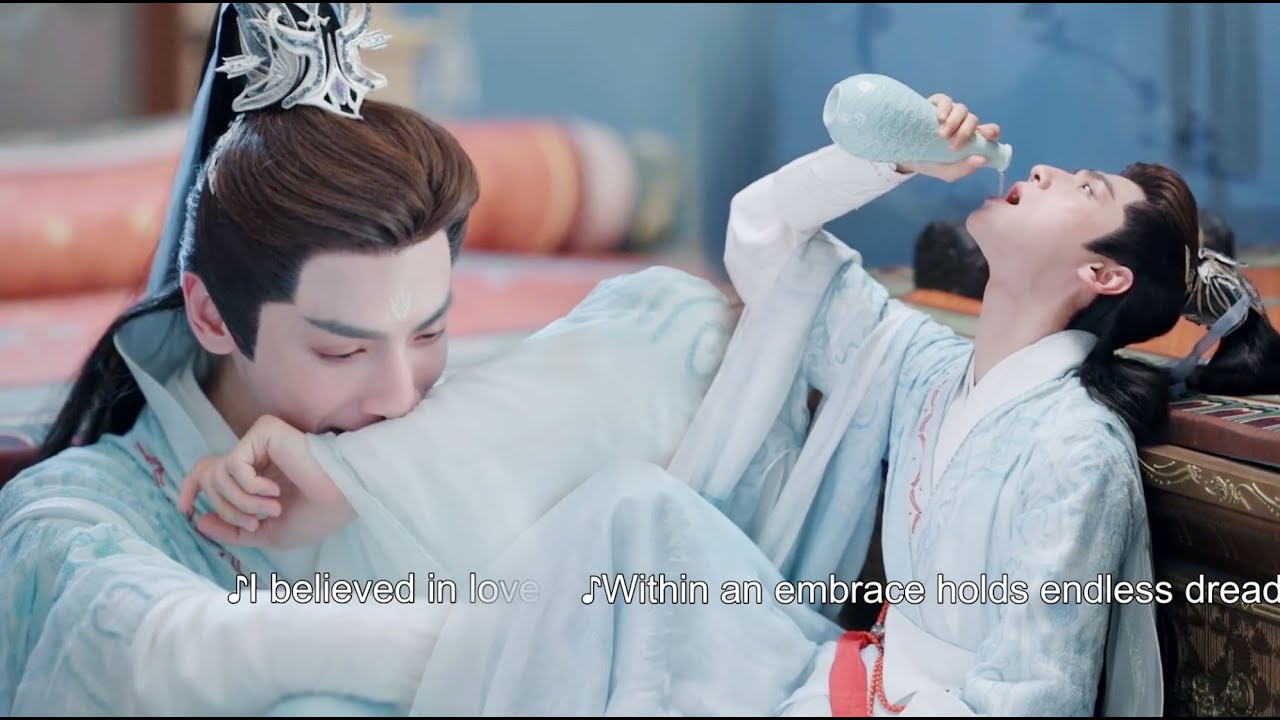 【同框高糖片段55】戰神趕走灰姑娘後一人買醉，還摀嘴痛哭捨不得灰姑娘！#长月烬明 | 罗云熙 白鹿 陈都灵 邓为 孙珍妮 耿业庭 于波 黄海冰