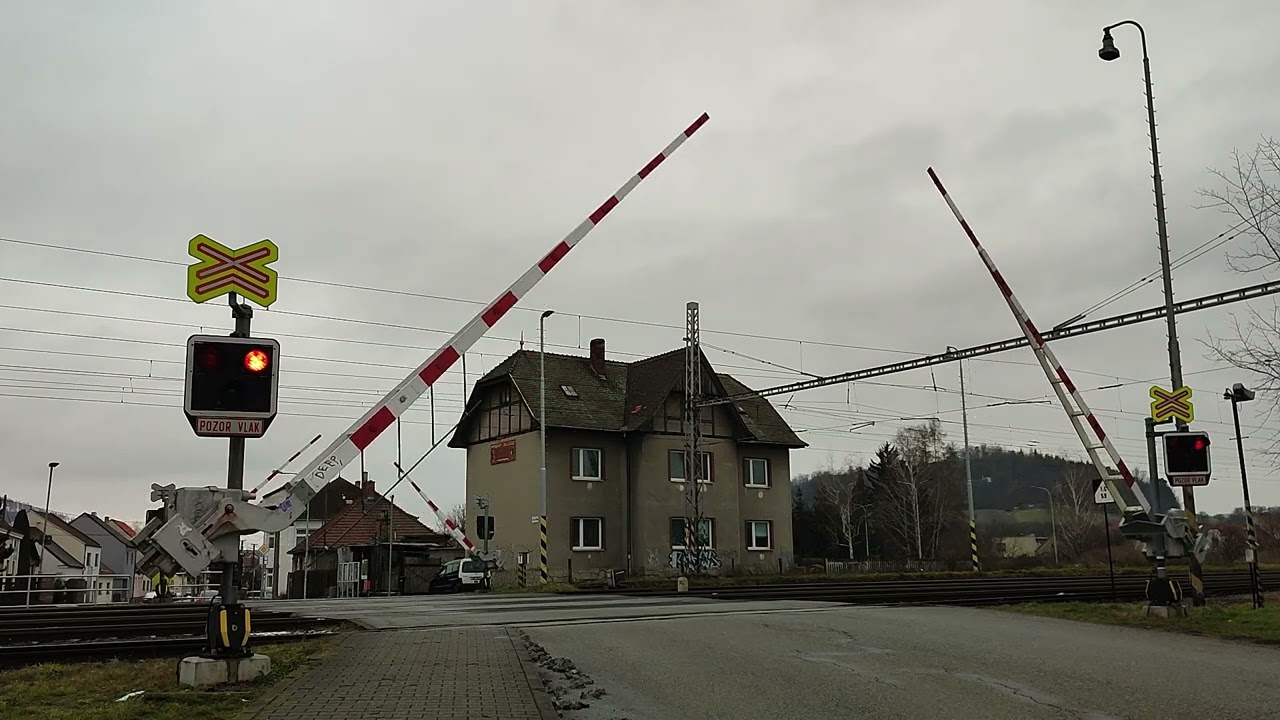 Železniční přejezd Rájec-Jestřebí 8.12.2024