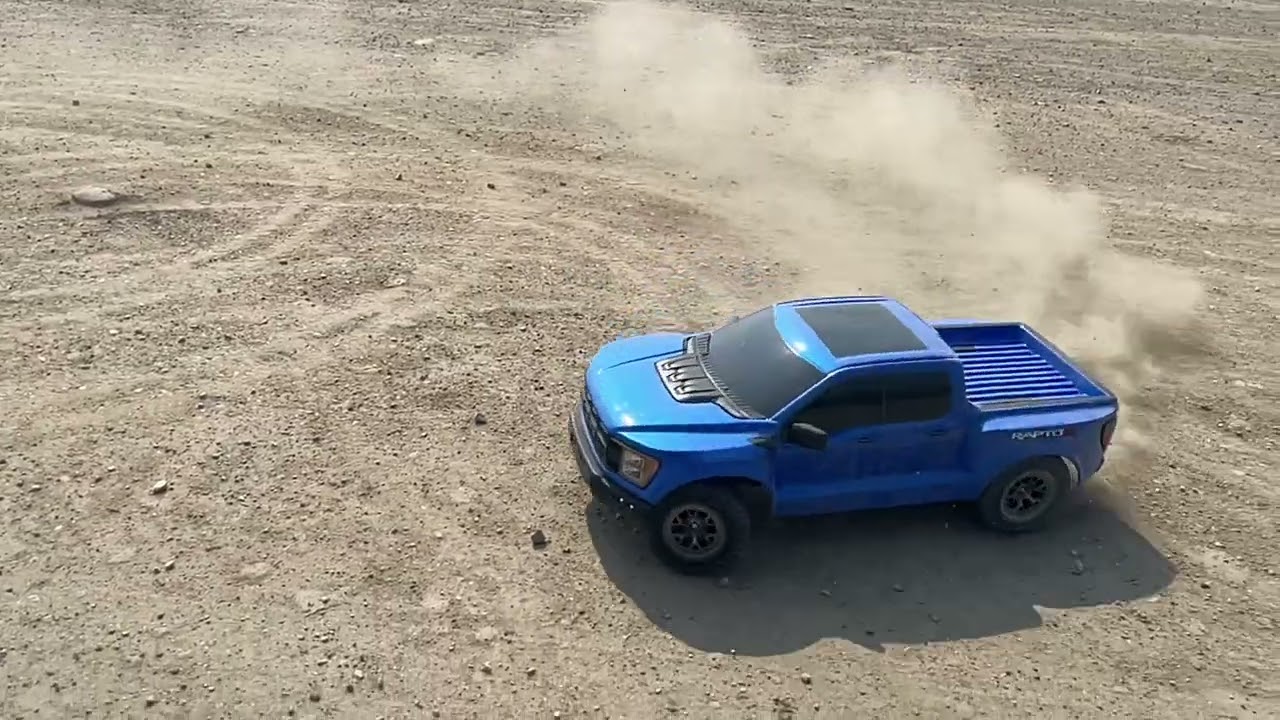 Первая поездка на Traxxas Raptor R и веселье на Maxx!!!