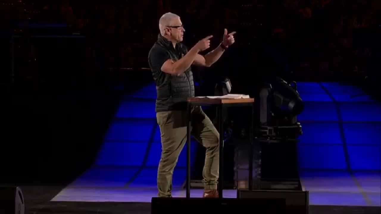 Passion 2015 Louie Giglio Talk 1