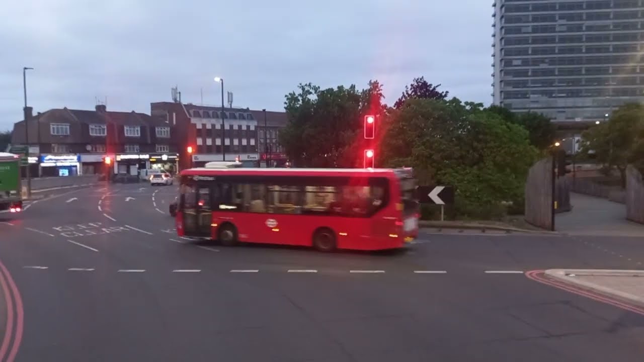 Vlog 53: An evening journey on route 406 from Worcester Park Road to Kingston