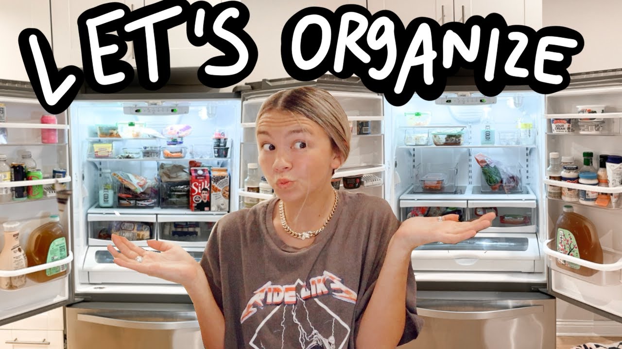 ORGANIZE WITH ME *NEW FRIDGE TOUR + DEEP CLEAN MY COLLEGE FRIDGE* 2021!