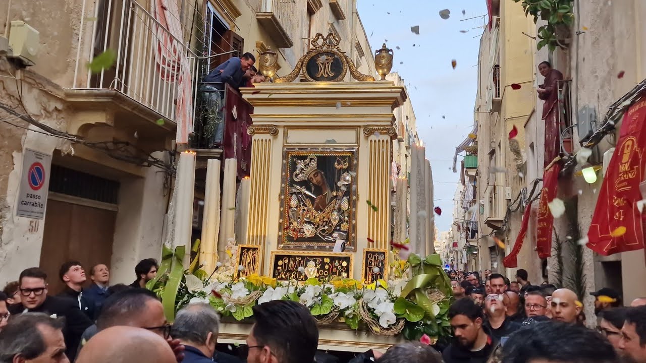(TRAPANI) - MARTEDÌ SANTO - PROCESSIONE MADRE PIETÀ DEI MASSARI (4K) 15/04/2025 (2/2° PARTE)