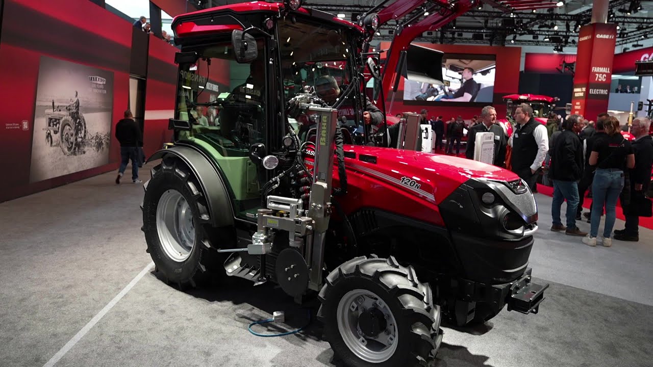 Small 2024 tractor CASE QUANTUM 120