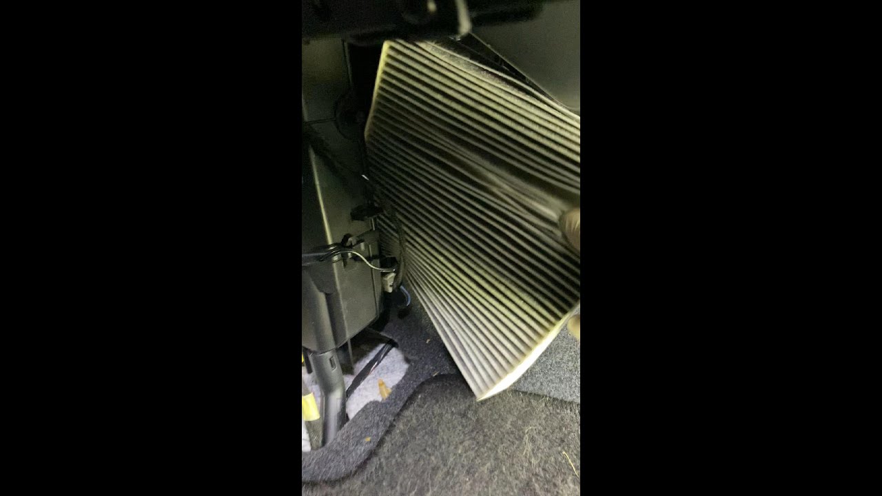 FIAT PANDA 312 CABIN AIR FILTER CHANGE REPLACE HOW TO CHANGE CABIN AIR FILTER PANDA INNENRAUMFILTER