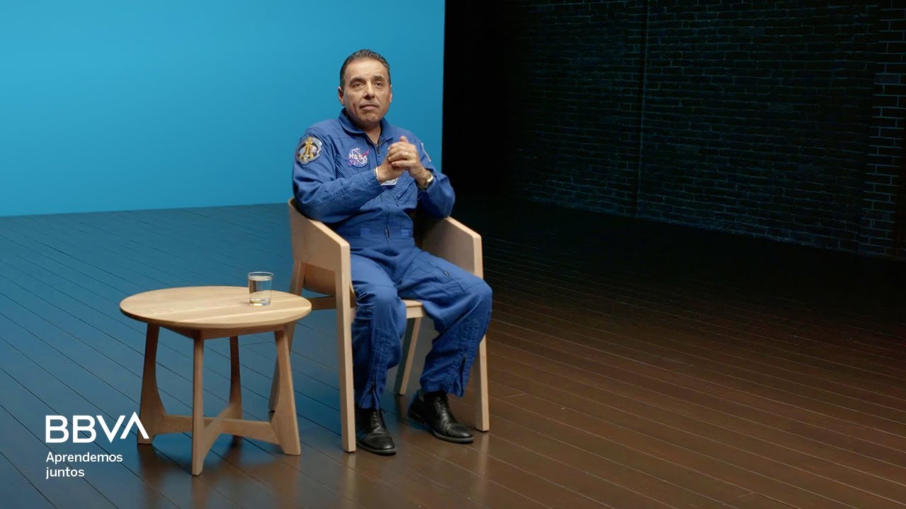 José Hernández, astronauta. El mexicano que soñó con la luna y despertó en las estrellas
