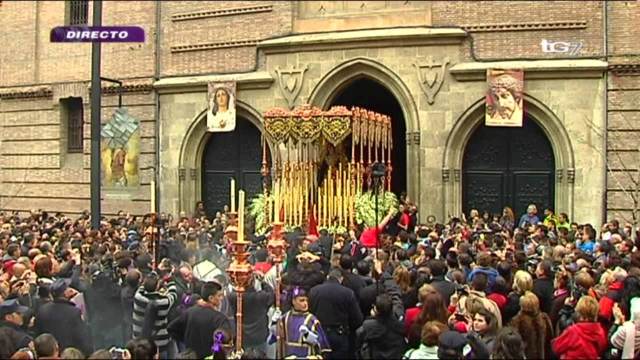 Salida Virgen del Sacromonte (Los Gitanos). Miércoles Santo de 2012