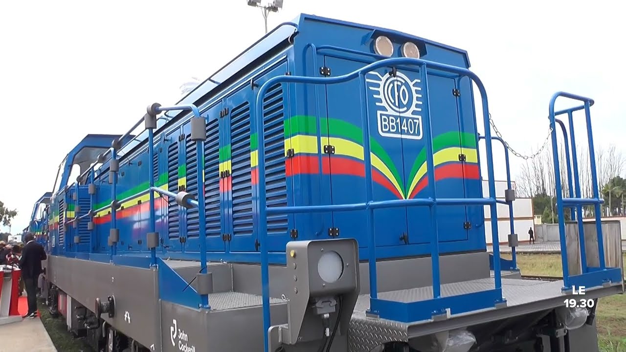 CHEMIN DE FER CONGO OCEAN : RECEPTION DE QUATRE LOCOMOTIVES PAR LE PREMIER MINISTRE
