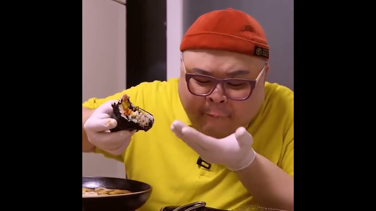 💕 love life ❤️ enjoy 😍 food 🥝#food #foodsharing #mukbang #fypyoutube #fyp #koreanfood #eating #eat 