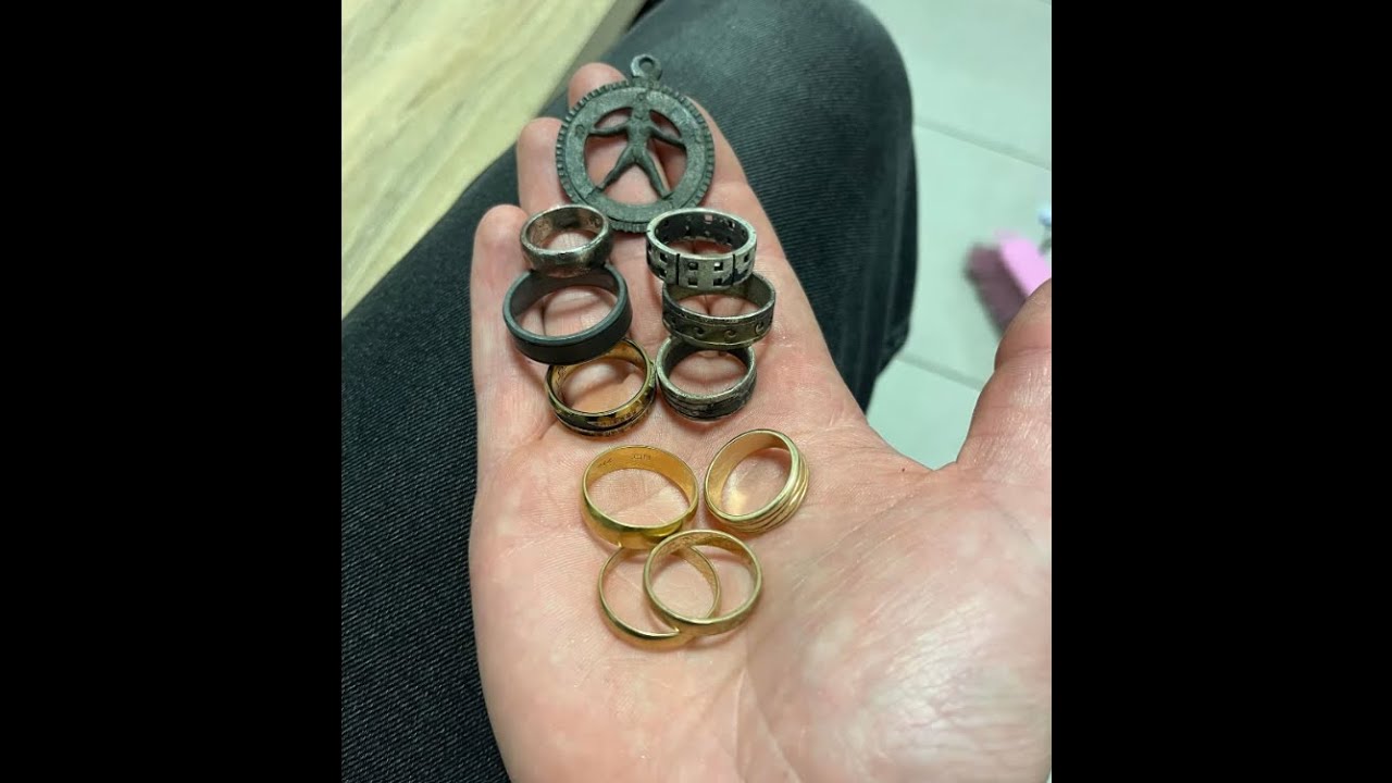 Underwater Metal Detecting Finds 10 Rings - Minelab Manticore