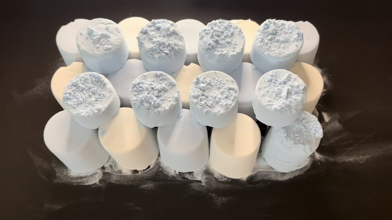 Crunchy and Powdery Baking Soda ASMR 🩵🤍