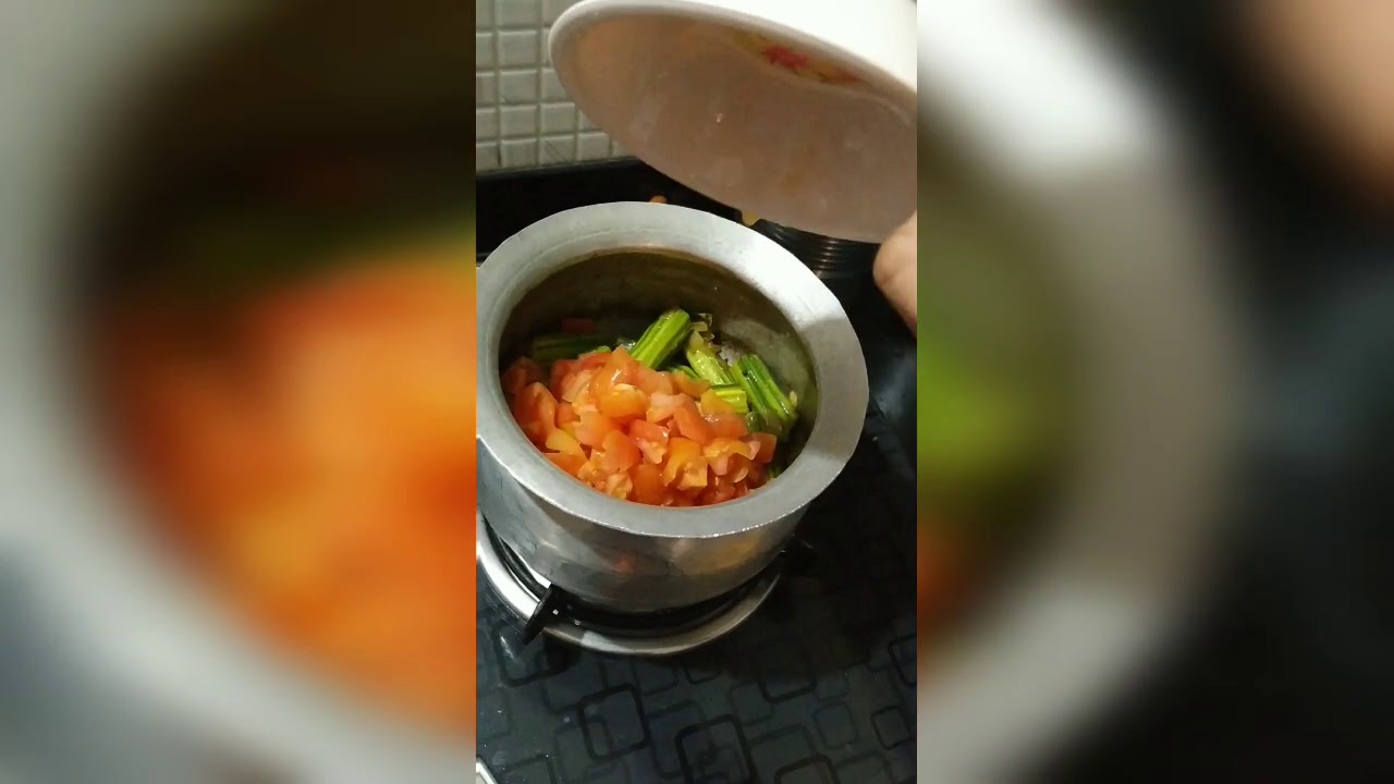 How To cook Mulakkada Tomato Curry In Telugu || Simple Way Drumstick Curry || kritinmom