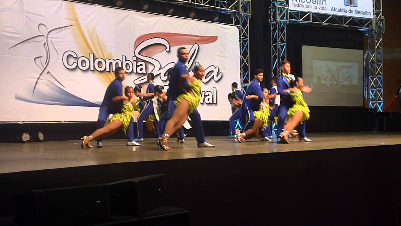 RITMO LATIN SHOW EN MEDELLIN SALSA SIN ACROBACIA