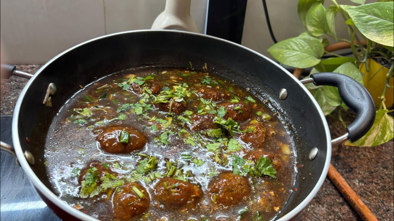 Restaurant style Veg Manchurian🤤🥕🫛.              #instant #food #recipe log 