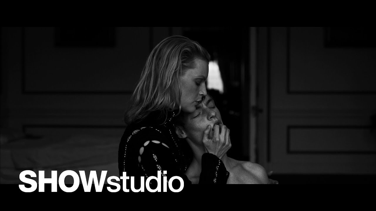The Visitor: 25 Magazine / Gordon Von Steiner / Guinevere Van Seenus