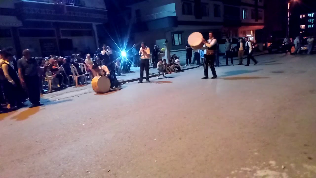Çorum bayat davulculari mani show