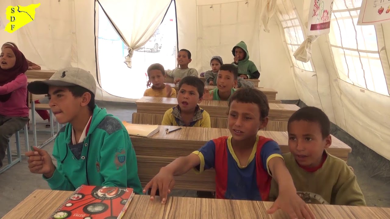 مدرسة القبة في مخيم عين عيسى
