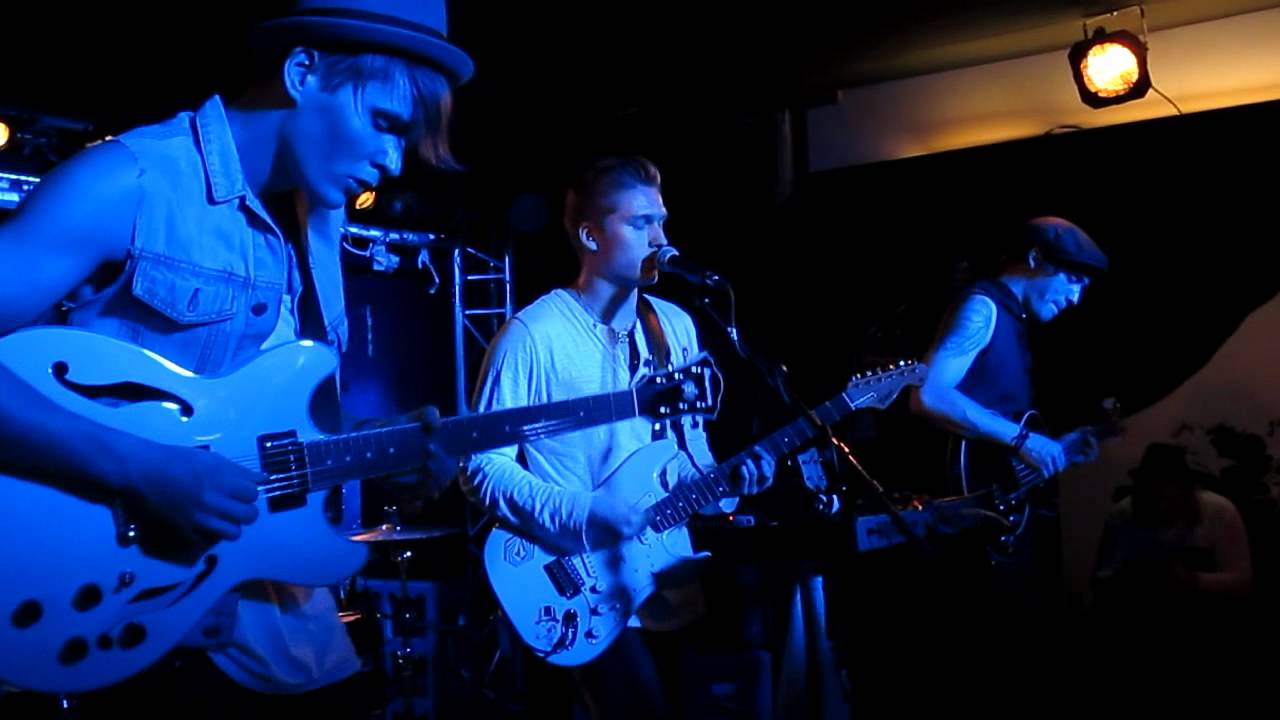 Stockers! - Closer @ Bar Loose, Helsinki 2.12.2011