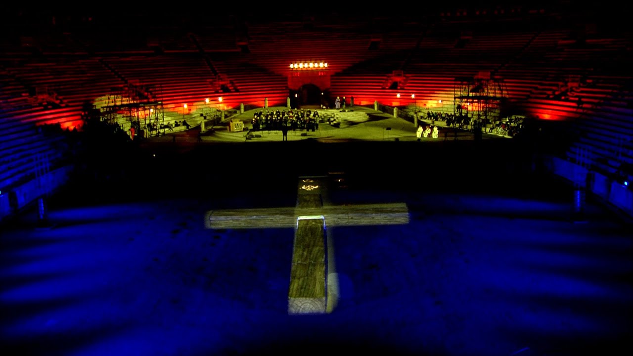 Giustizia e pace. Via Crucis in Arena