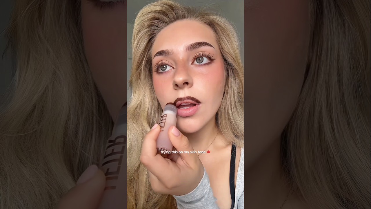 countor hack for american look lips ⁉️✨ #makeuphacks #makeuphack #hacks #hack