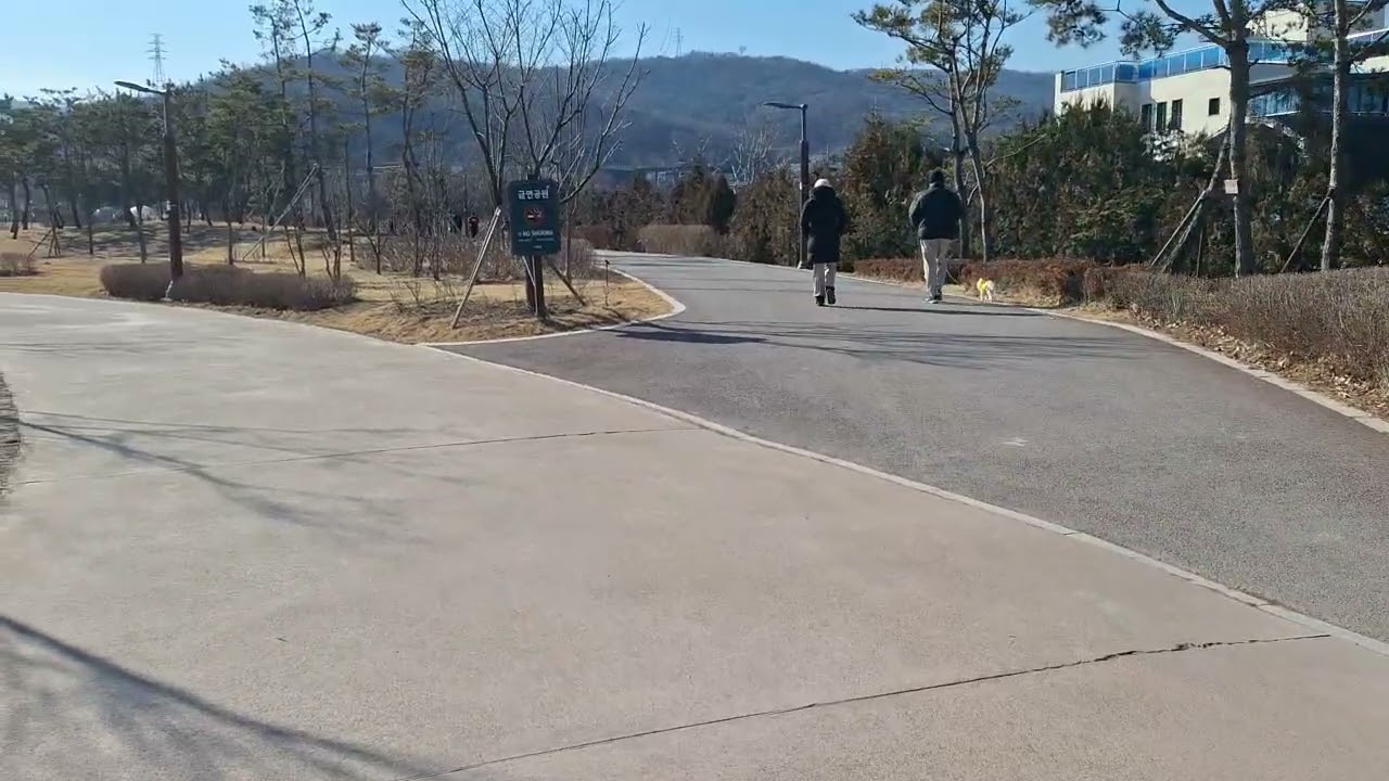 나스닥 .읫꼬리.  힌국은 세다.이렇때etf는.