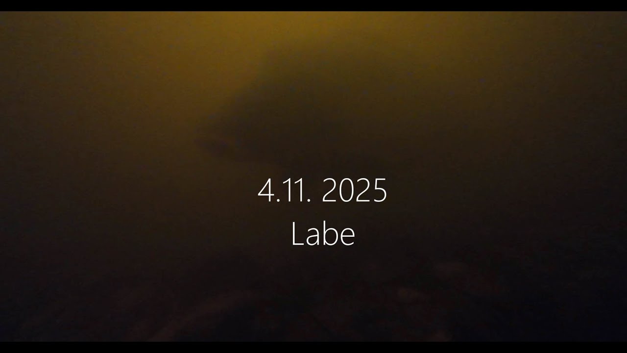 4.11. 2025 Labe pod hladinou, zv&yacute;&scaron;en&yacute; průtok po de&scaron;ti