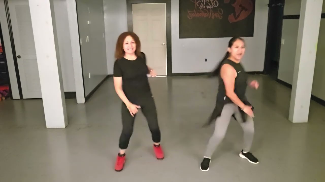 J ORTIZ CLASE DE EJERCICIO. Yo me caso contigo 