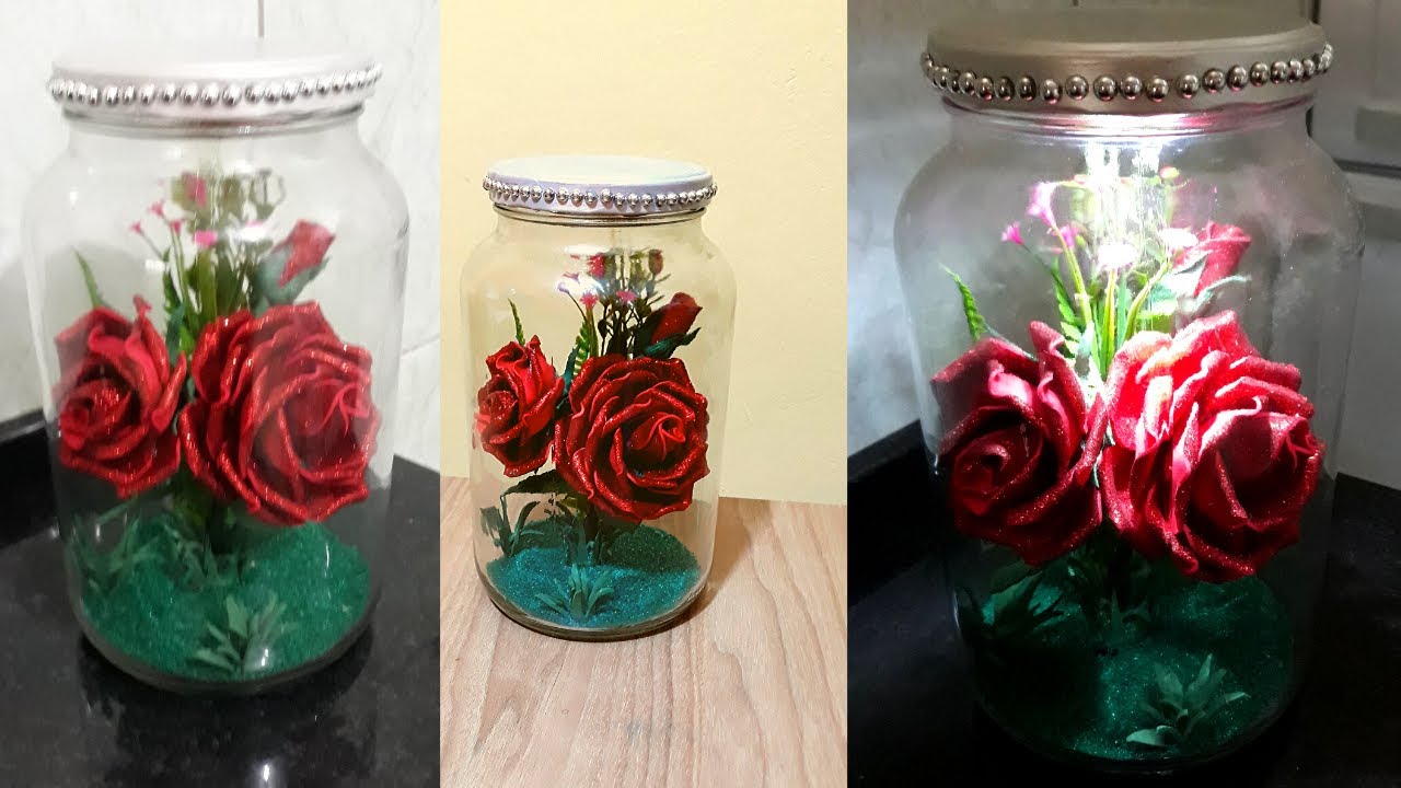 LUMINÁRIA NO POTE DE PALMITO COM ROSAS DE  E.V.A