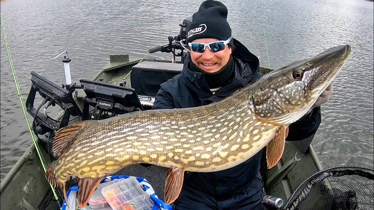 ISON HAUEN KEVÄT KALASTUS JATKUU | KUMPI TOIMII PAREMMIN SYVÄ VAI MATALA? | HAUENKALASTUS