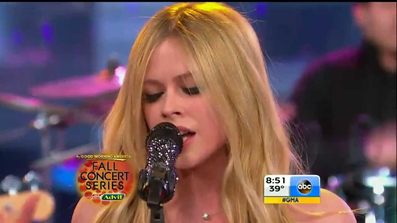 Avril Lavigne - Let Me Go @ Good Morning America (5/11)