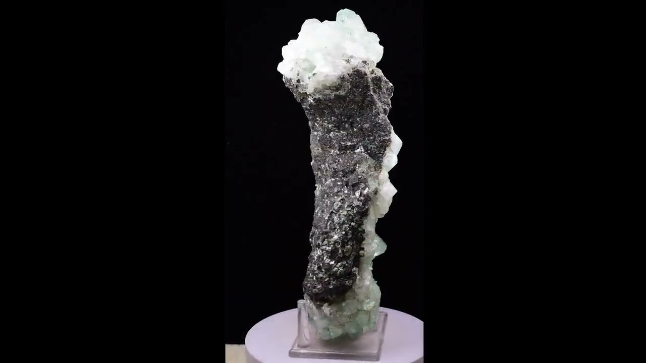 23cms FLUOR APOPHYLLITE CRYSTALS Stilbite India Mineral Specimen V84