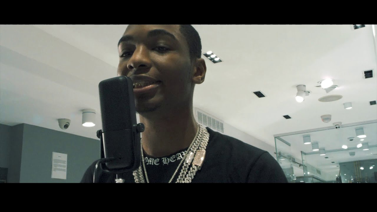 Avianne Freestyle: Bizzy Banks